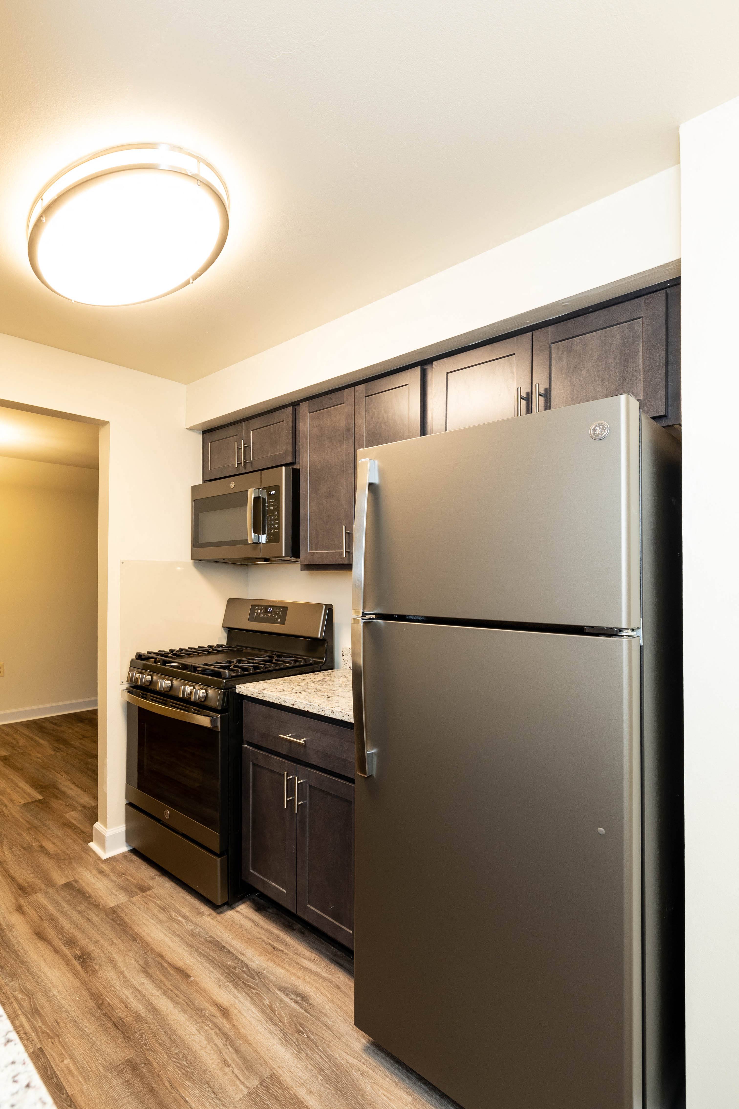 Seminary Roundtop Apartments Image 5